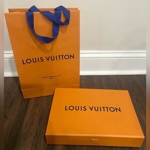 Louis Vuitton Small/ Med EMPTY Orange Box And Bag (fits Scarf)